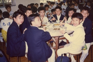 An activity organized for the students of Chi Lin Primary School held between 1970s and 1980s