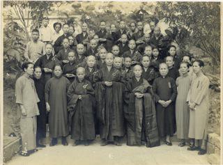 Gathering of nuns and devotees together with Ven. Foon Wai (front row, middle) at Chi Lin Nunnery