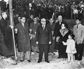 Mr. Aw Boon Haw officiated at the Groundbreaking Ceremony of Chi Lin Home for the Aged and Orphanage in April 1954