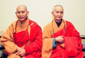 Ven. Fo Yuen, Abbot of Nan Hua Temple, Shaoguan, Guangdong Province (left), and Ven. Wei Xian, Abbot of Ci Yun Temple, Chongqing (right)